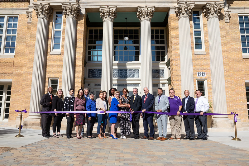 Ribbon Cutting at Rio Grande Campus