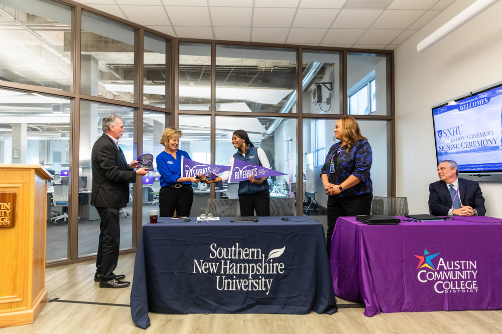 ACC, SNHU sign articulation agreement