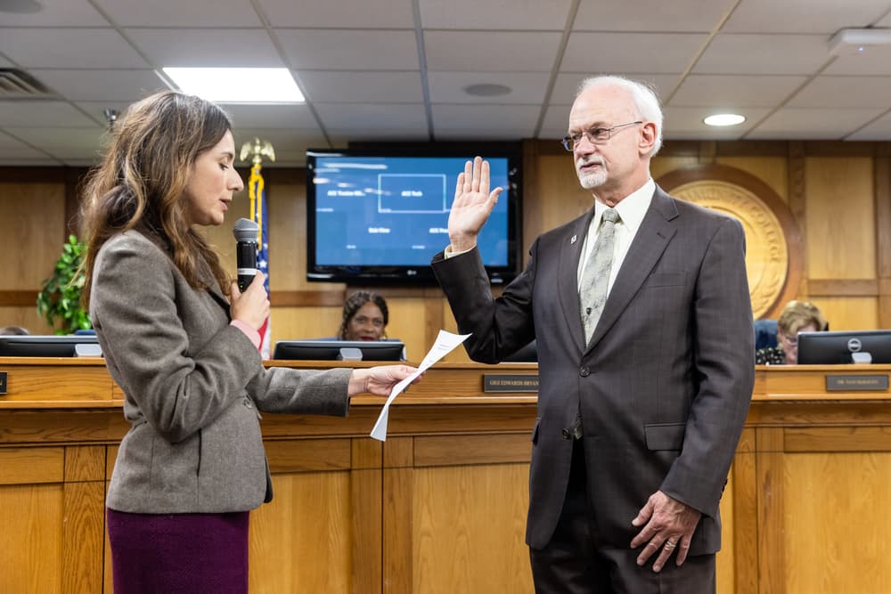 ACC Trustee Steve Jackobs sworn-in